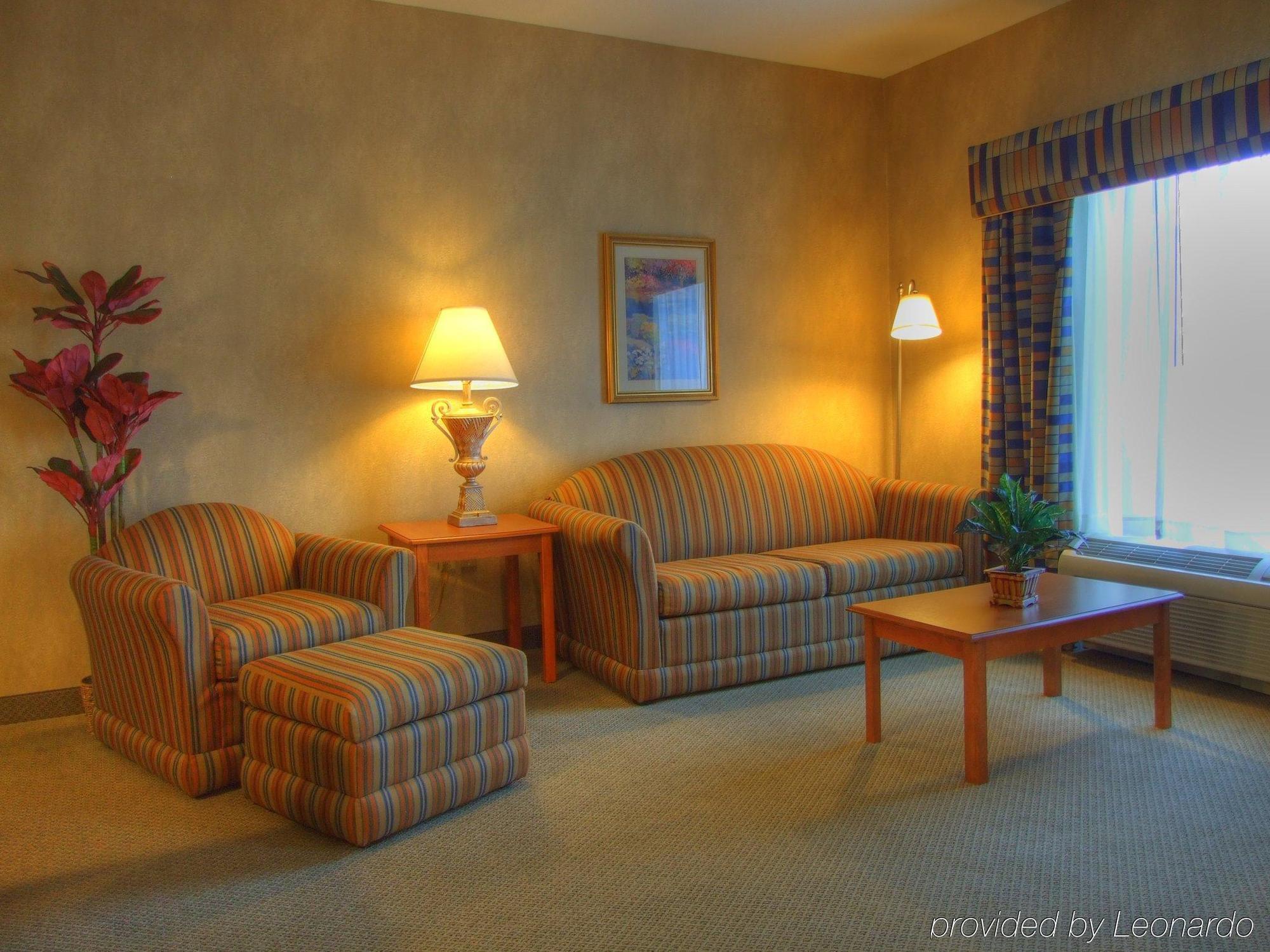 Hampton Inn Commerce/Новай Номер фото